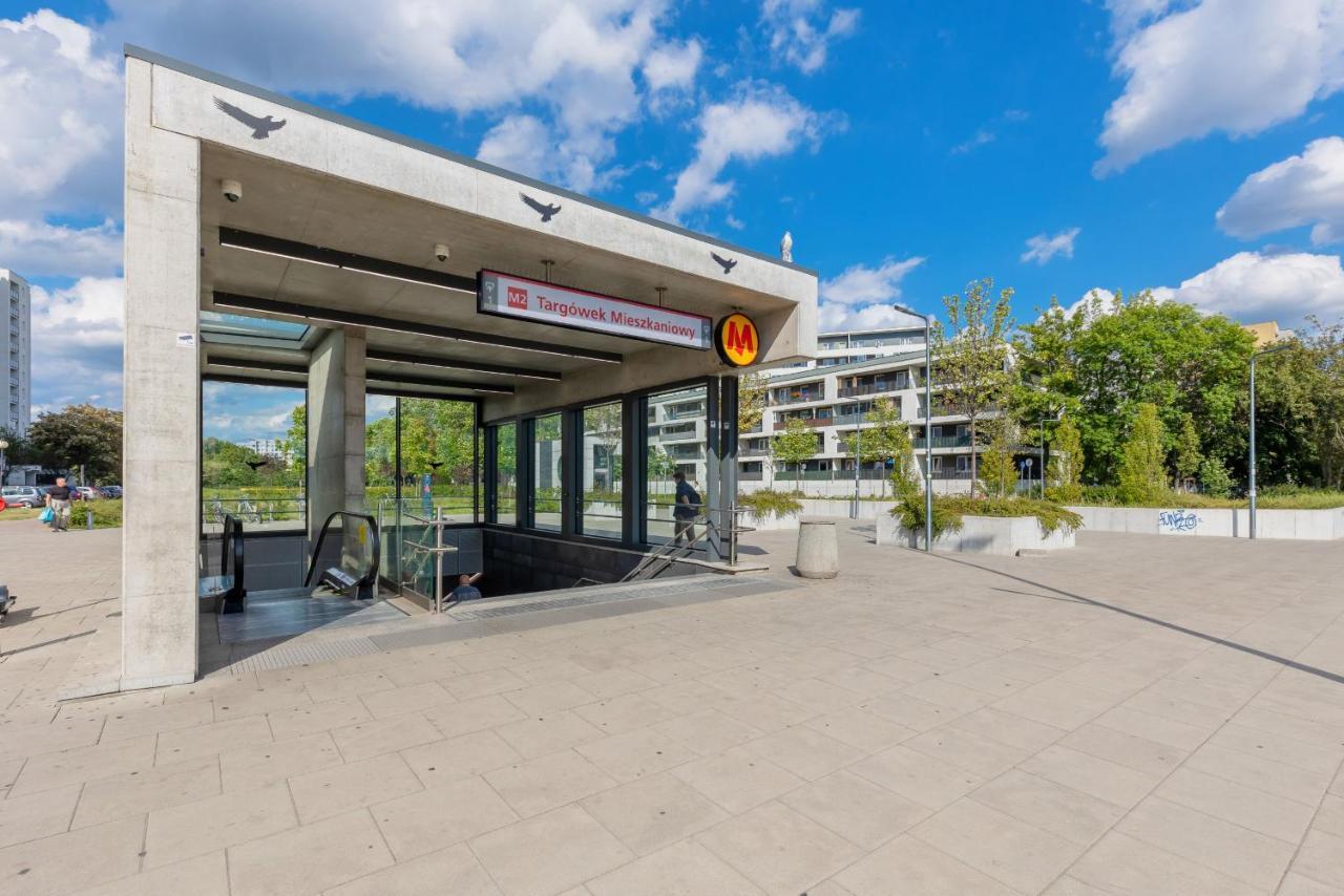 Metro Targowek Spacious Apartment With Parking By Noclegi Renters Varsovia Exterior foto